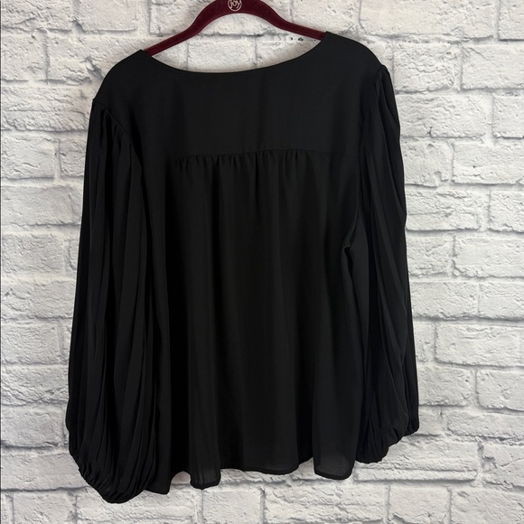 Nine West Black Pleated Blouse Size XL NWT - Picture 7 of 7